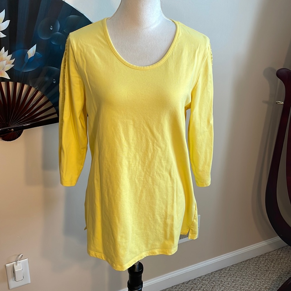 Lace detail long sleeve tunic